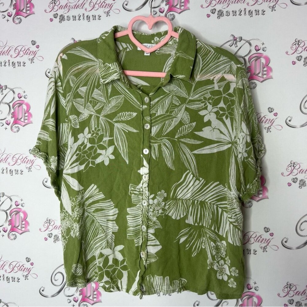 Patrons of peace tee tshirt flowy boho Green Floral Button-Up Shirt